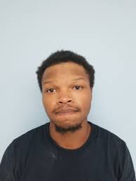 Auburn man arrested for breaking into cars, fleeing police