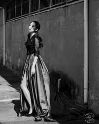 開高衩的設計 展現美與霸氣 美 禮服 黑白 台南安平 台南 台南自助婚紗 自助婚紗 自助婚紗推薦 命定婚紗 新娘造型 台南婚紗工作室 台南婚紗推薦