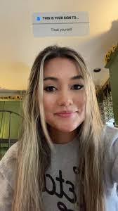 Lily Messer's Instagram, Twitter & Facebook