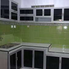 Sejumlah desain ini bisa menjadi model kitchen set minimalis terbaru 2020, namun kamu harus bersiap mencari desain terbaru pada 2021. Jasa Pembuatan Kitchen Set Aluminium Minimalis Jakarta Timur Adi Jaya Aluminium