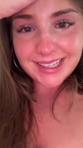 Elle Roskamp Documentary