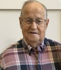 Mitchell Simmons's Instagram, Twitter & Facebook