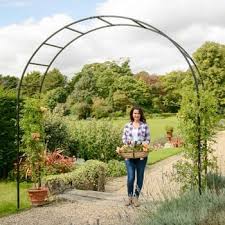 Where to buy metal garden arches. Decorative Metal Arches For The Garden Harrod Horticultural