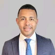 This video shares my experience coming to understand how important it is  for leaders to adapt in a competitive environment.