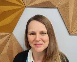 Anita Snell's Instagram, Twitter & Facebook