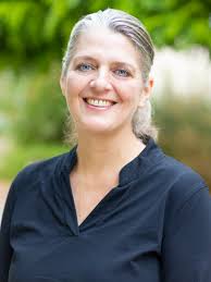 Übermittagsbetreuung