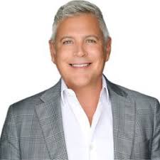 Richard Corrales's Instagram, Twitter & Facebook