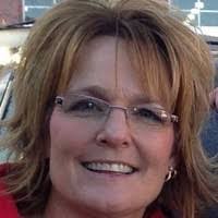 Lisa Beacom's Instagram, Twitter & Facebook