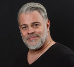 Gregor Tassie in conversation with tenor Daniel Ostretsov