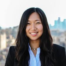 Had a fantastic time guest lecturing 40+ Marketing students at Baruch  College tonight! 🎉 I shared insights from my career journey and offered  personal branding tips