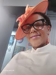 My name is Emma Brown. I am new to the group. Here are a few pictures of  me. I wear big, small.and medium hats.