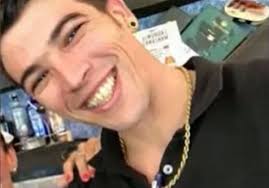 Un joven español de 29 años, asesinado a machetazos por los okupas que se  metieron en su piso