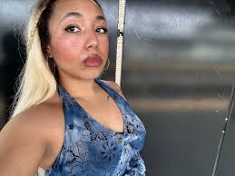 I had a great time working with Jasmine High trying out various lighting  ideas and some of Julia Knight outfits.