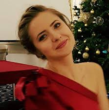 Fostul senator Dan Marian si-a tras amantã sexy!