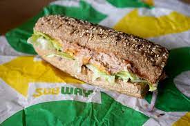 Most of those calories come from fat (71%). Lawsuit Claims Subway S Tuna Sandwiches Contain No Tuna