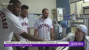 C'est la suite du film hellboy , également réalisé par guillermo del toro. Houston Astros Visit Corpus Christi For Annual Caravan Trip Kiiitv Com