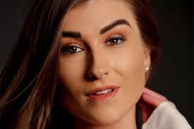 Danielle Latimer's Instagram, Twitter & Facebook