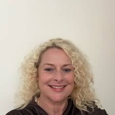 Back when we had a lot of pubs in Ayr like the Kyle in Kyle street , a lot  of pubs had dance floors. Which pubs have dance floors now please?  McAurthers ? |