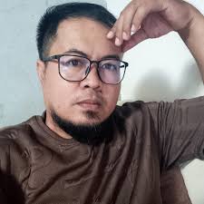 BREAKING: DPWH Mimaropa Planning and Design Division OIC Chief Engr.  Montrexis Tamayo last reported to be in Jordan is now at Sandiganbayan.  Tamayo is one of the co-accused in the 289-million substandard