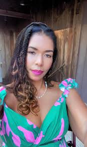 Hi all! I just wanted to introduce myself and share a photo. I love and  embrace all things HBCU. I am a Spelman Alumni and a member of Alpha Kappa  Alpha Sorority,