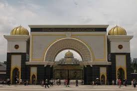 Istana Negara Malaysia Debbychintyatari
