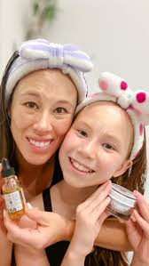 Have you ever thought about how many chemicals are in your products? , It’s  shocking to discover just how many toxic ingredients lurk in most skincare  formulas. Did you know that