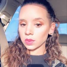 Janelle Neumann (@jshmoney_87)