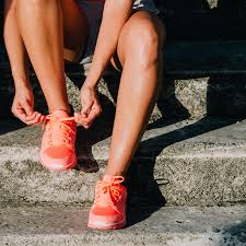 Schnursenkel Binden 13 Muster Und Anleitung Zum Schuhe Schnuren Schnursenkel Einfadeln Schuhbander Schnursenkel