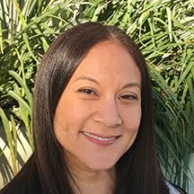 Lisa Mendiola's Instagram, Twitter & Facebook