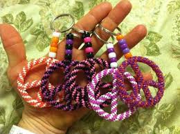 Maybe you would like to learn more about one of these? 25 Scoubidou Bander Ideen Scoubidou Basteln Band