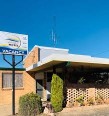 Walgett is a town in northern nsw, australia, it is the junction of the barwon and namoi rivers and the kamilaroi and castlereagh highways. Hotels In Der Nahe Des Flughafens Walgett Walgett Wge Planet Of Hotels