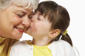 Importancia de la abuela materna en nuestra vida