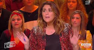 18 octobre 1511 mort de philippe de commynes, diplomate et historien français diplomate, chroniqueur et historien français, philippe de commynes il a fait partie des premiers chroniqueurs des cahiers du cinéma. C Est Que De La Tele Valerie Benaim En Guerre Avec Une Ex Tpmp Alerte Cobra S Incline Toutelatele