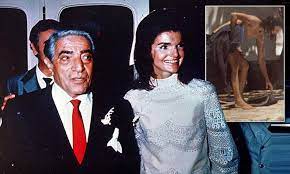 Nude photos of Jackie O that caused a global media storm in 1972 | Daily  Mail Online