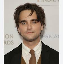 🧐 it's not him though. It's the dude that plays Deeeelan