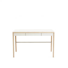 Ähnliche produkte finden sie auch in den kategorien bürostühle , sattelstühle und stehhilfen. Schreibtisch 120 Von Mint Furniture