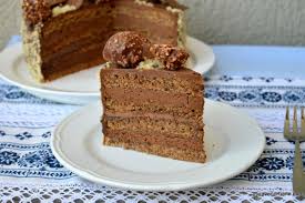 Tort Ferrero Rocher Cu Ciocolată și Alune Rețeta Pas Cu Pas Savori Urbane Recipe Cake Recipes Food Something Sweet