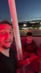 Jesse Vandyke's Instagram, Twitter & Facebook