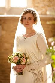 Lady Edith S Beautiful Wedding Dress And Hair Piece Downton Abbey Wedding Downton Abbey Wedding Inspiration Downton Abbey Wedding Dress