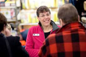 Throw-away' dogs find homes in Maine