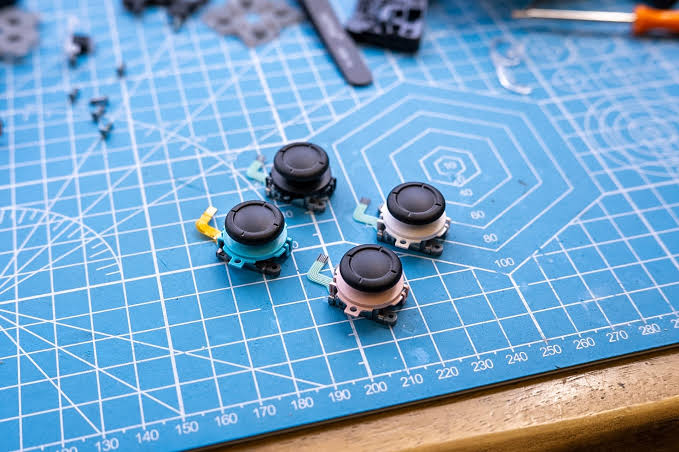 What I Learned After Working On Over 1,000 Switch 2 Joy-Con | Nintendo Life