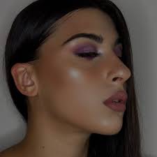 Anna Pompa's Instagram, Twitter & Facebook