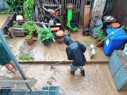 100 bis 130 km/h windböen. Lorrach Viele Keller Unter Wasser Lorrach Verlagshaus Jaumann
