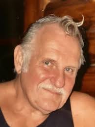 Daniel Gove's Instagram, Twitter & Facebook