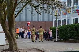 Basisschool bedrijf basisschool de kwakel uit berkel en rodenrijs. Basisschool De Kwakel Ontruimd Vanwege Defecte Cv Ketel Chrysantenhof Berkel En Rodenrijs