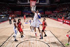 The nba summer league is already underway, but the toronto raptors' 2012 squad in vegas has to wait until tomorrow evening before they tip off against the rockets. Ckqr D Wmbu Mm