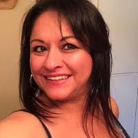 Julie Ludden's Instagram, Twitter & Facebook