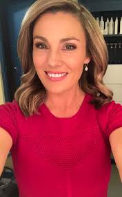 Weekend news done ✓ ... now heading down to the big smoke for the 5am Early  Edition for the next five mornings. Thanks to Matthews Jewellers for the  sparkle. Dress by Ginger