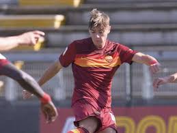 Latest on as roma forward nicola zalewski including news, stats, videos, highlights and more on espn La Roma Positivo Nicola Zalewski Talento Della Primavera Di De Rossi Corriere It
