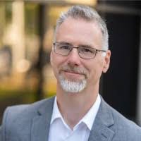 Larry Flippo's Instagram, Twitter & Facebook